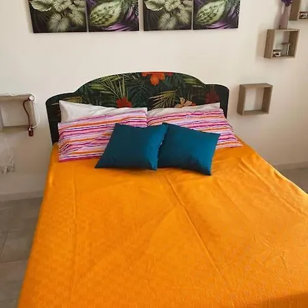 Casa Vacanze Porto Frailis アパート *