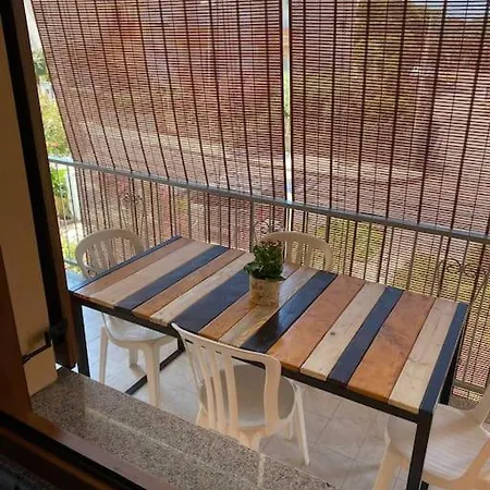 Casa Vacanze Porto Frailis アパート