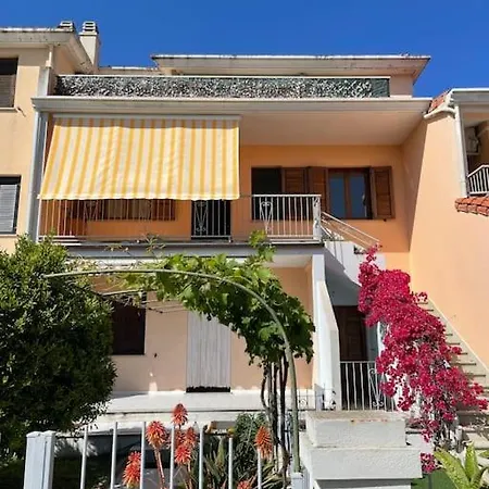 Casa Vacanze Porto Frailis * アルバタクス